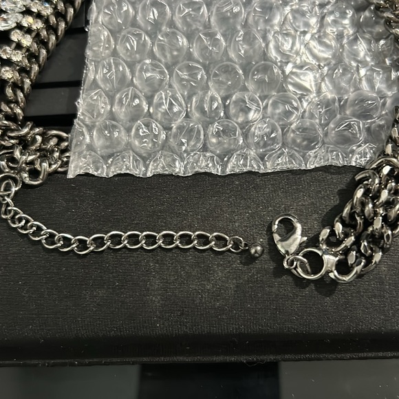 Shiny white faceted glass,Layered Chain-necklace 20.5” - Picture 3 of 4